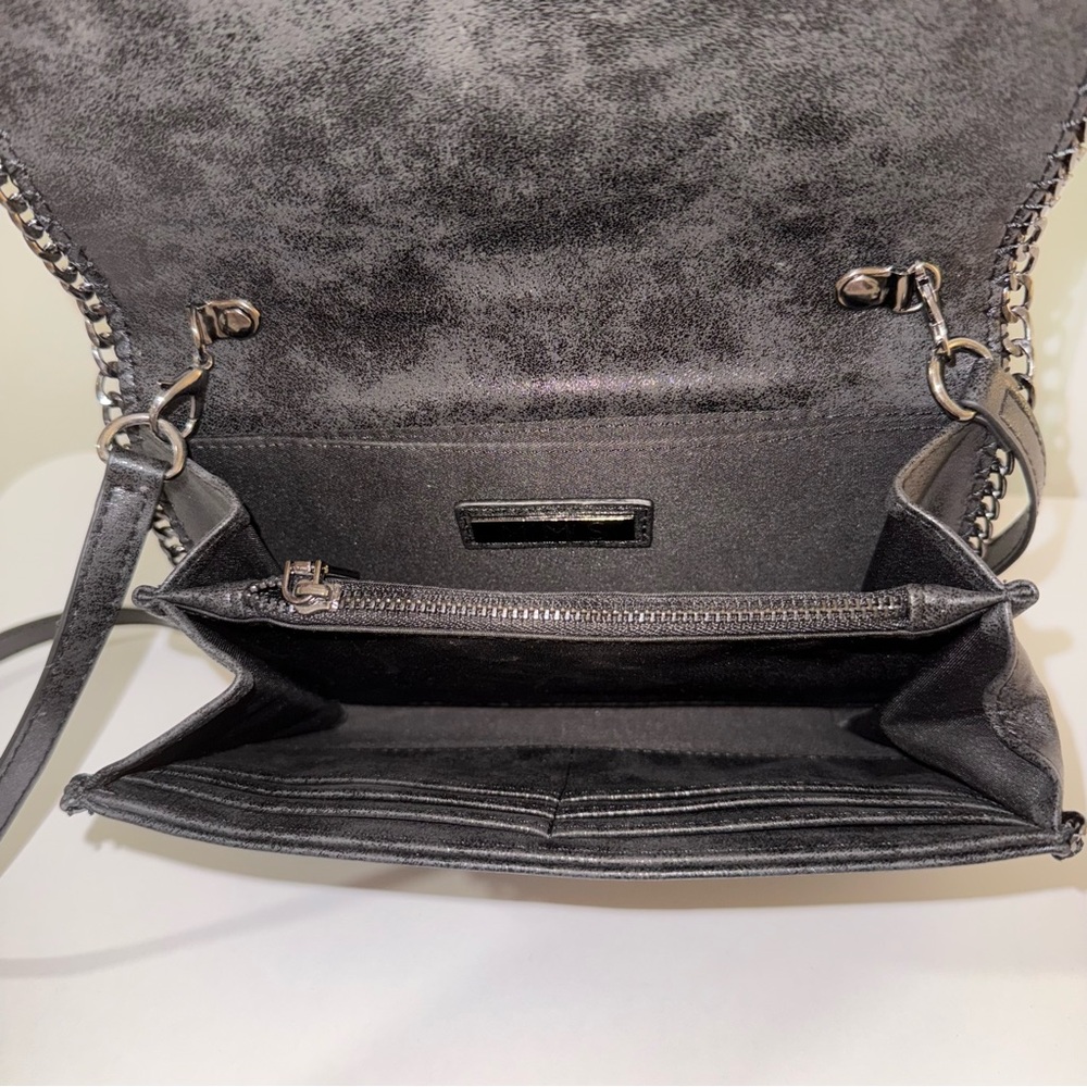Elegant Chain-Trimmed Wallet Bag - Picture 10 of 16